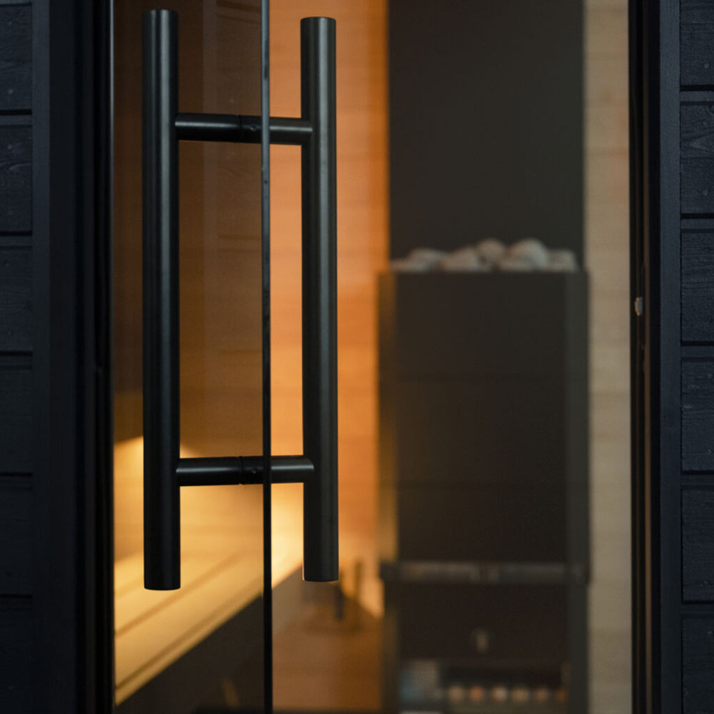 SaunaLife G6 outdoor sauna glass door with black metal handle